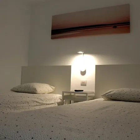 Nueva Europa 5 Apartment *